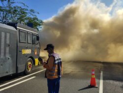 Kebakaran Lahan di Tol Pejagan KM 248, Petugas Gabungan Dikerahkan