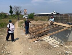 Pembangunan Jembatan Pabrik Garmen Dituding Tak Berizin, Pihak Perusahaan Klarifikasi