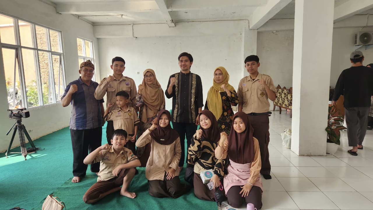 Komunitas Tuli