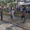 Tak Kunjung Diperbaiki, Warga Slatri Brebes Swadaya Cor Jalan Kabupaten