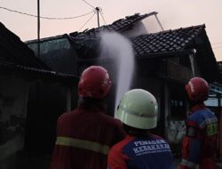 Bara Obat Nyamuk Jatuh di Kasur, Bocah 10 Tahun di Siwuluh Brebes Terjebak di Rumah Terbakar
