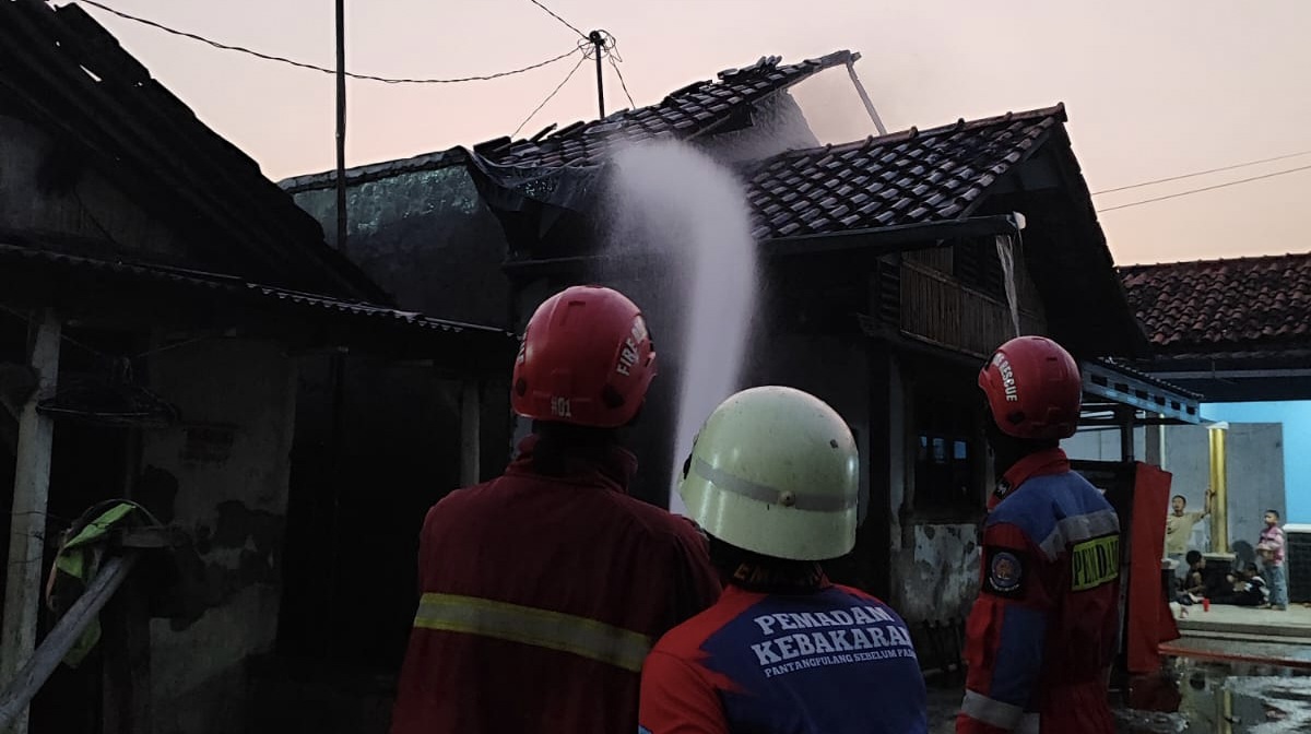 Rumah Terbakar