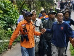 Geger! Macan Kumbang Masuk Rumah Warga di Batang, Dievakuasi Usai Memangsa 7 Ekor Ayam