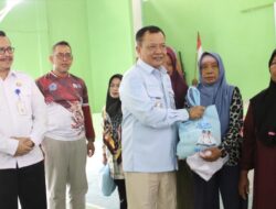 Pemkab Brebes Kembali Salurkan 824 Paket Sembako Wardoyo