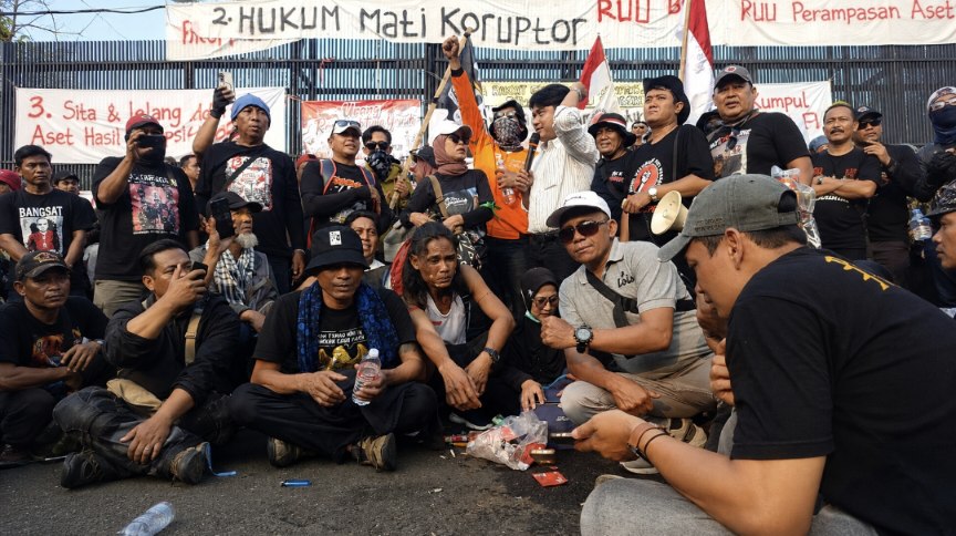 Aliansi Masyarakat Brebes Bersatu