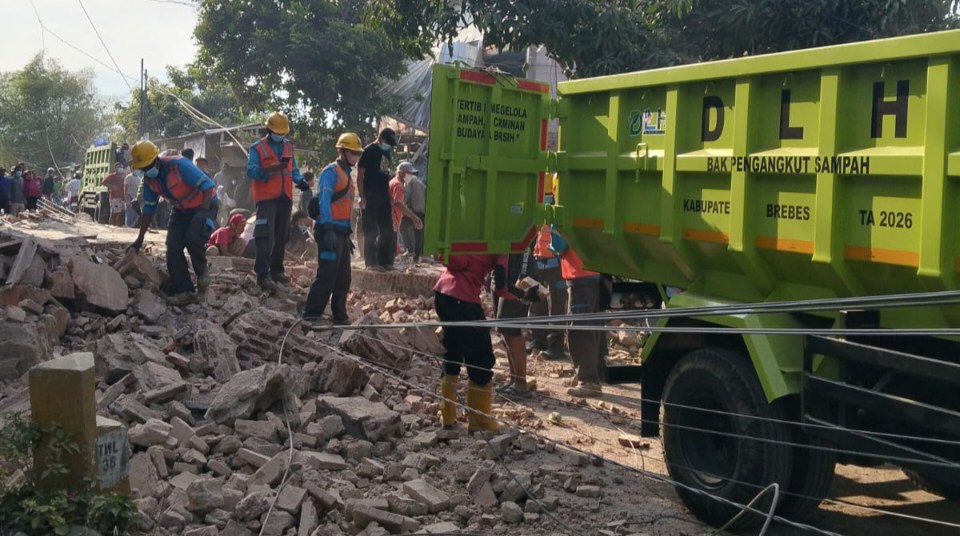 GOR Roboh di Bumiayu Brebes