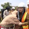Tangis Haru Rasti Pecah di Pelukan Bupati Paramitha, Rumah Layak Huni Segera Dibangun