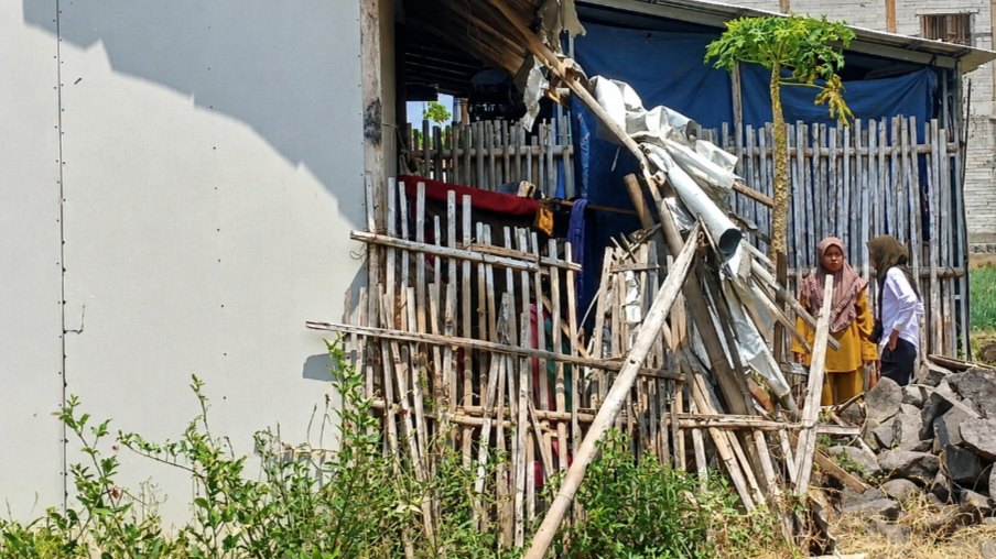 Program bedah rumah untuk menangani rumah tidak layak huni di Kabupaten Brebes