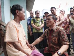 Lansia di Pekalongan Dicoret dari Bansos Gegara KTP Dipakai Judol, Gubernur Jateng Turun Tangan