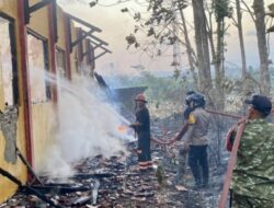 Kebakaran Hebat Landa SMA Negeri 1 Bantarkawung, Enam Ruang Kelas Terbakar