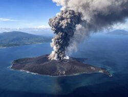 BMKG Pastikan Abu Vulkanik Gunung Anak Krakatau Belum Masuk Jawa Tengah