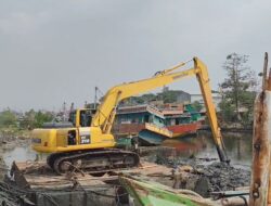 Setor PNBP Rp10 Miliar, Nelayan Kluwut Brebes Malah Patungan Keruk Sungai