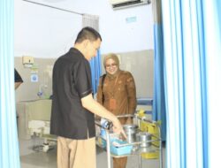 DPRD Brebes Soroti Kebersihan Puskesmas Tanjung, Sidak Temukan Puntung Rokok di Toilet dan IGD