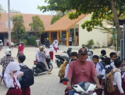 50 Ribu Siswa SD di Brebes Dapat Banpres Alat Tulis, Anggaran Capai Rp4,55 Miliar