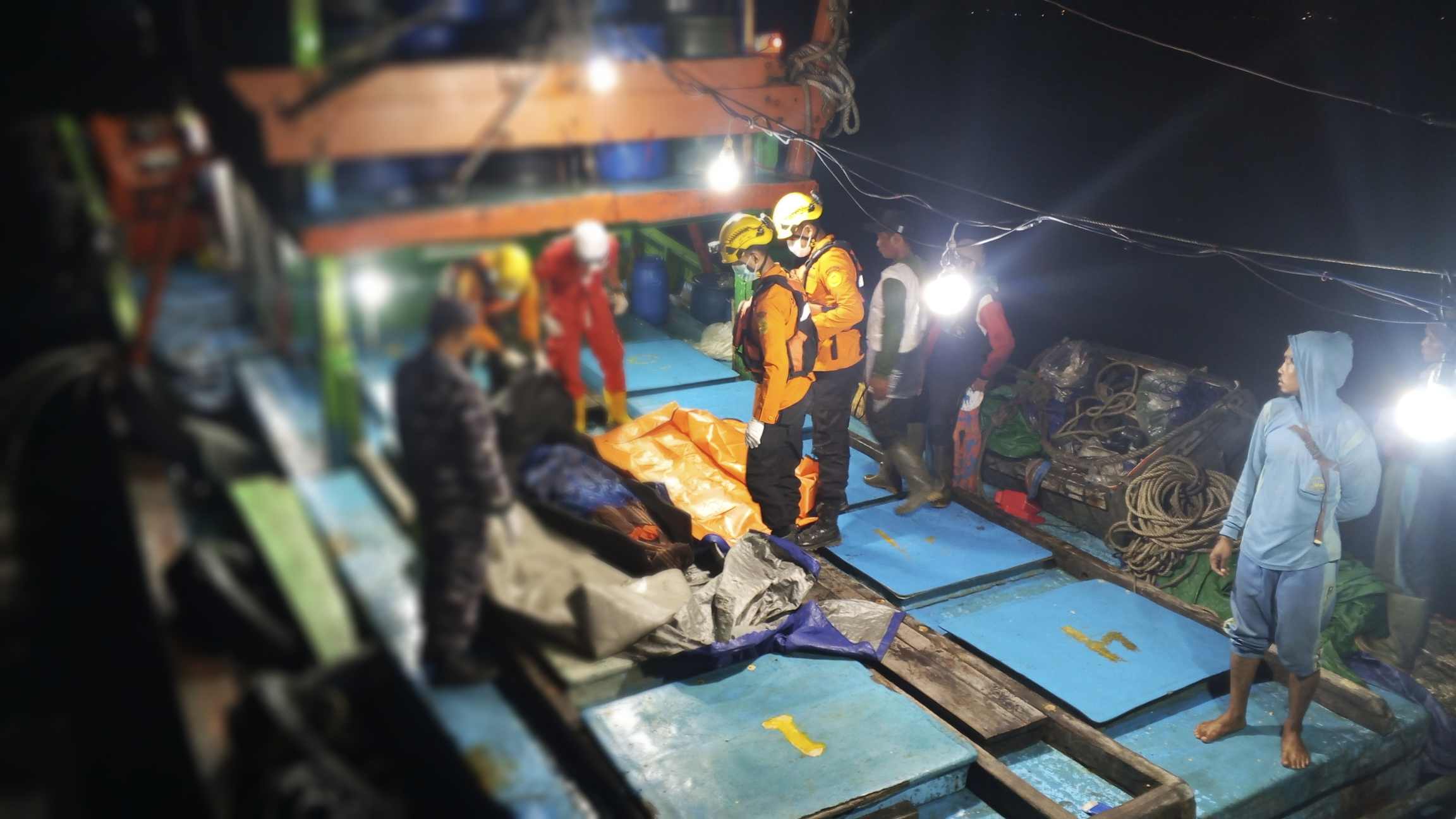 Nelayan Brebes meninggal mendadak di atas kapal saat pulang melaut