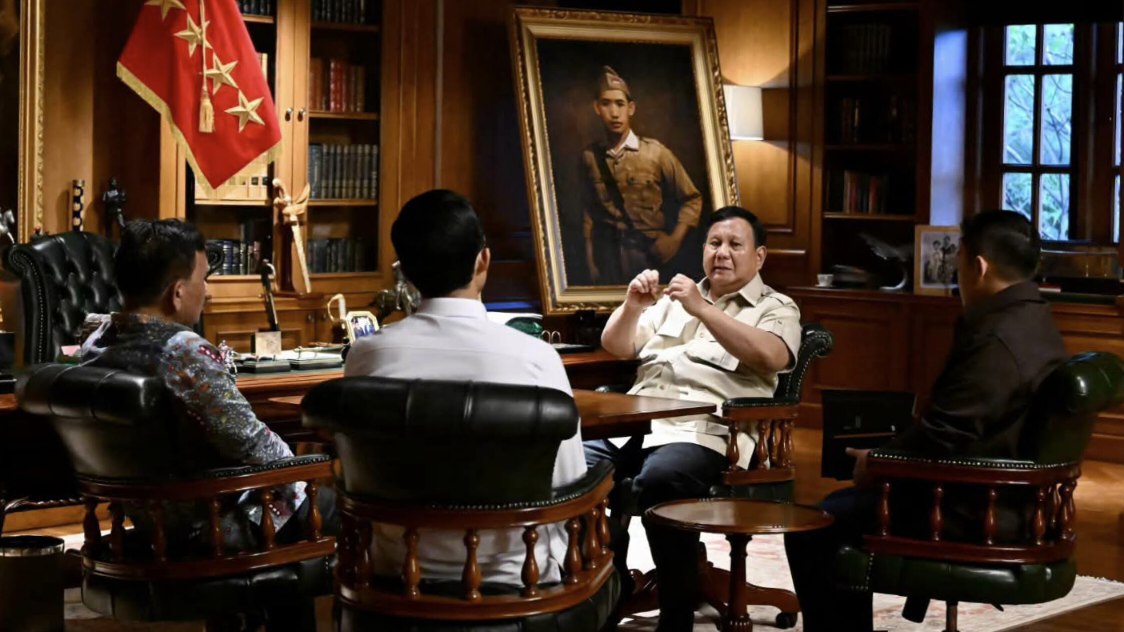 Prabowo Subianto bersama Kepala Bakom Syahganda Nainggolan dan Wakil Kepala Bakom Fadli Tri Hartono di Hambalang
