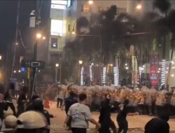 Demo Yogyakarta Ricuh, Polisi Sempat Terdorong Mundur, Water Cannon Dikerahkan